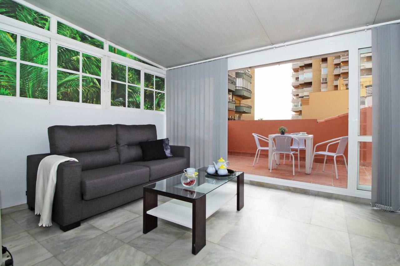 Del Parque Flats Malagueta Beach Malaga Exterior photo