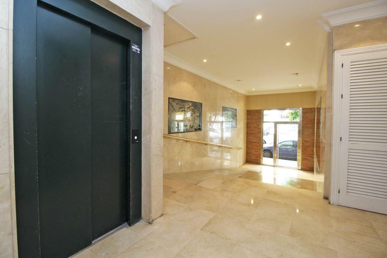 Del Parque Flats Malagueta Beach Malaga Exterior photo
